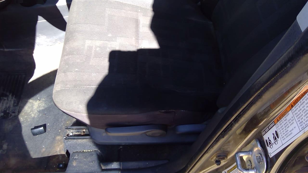 https://f005.backblazeb2.com/file/img-partshotlines-com/Inventory/SW52/Vehicle/20052_03.jpg