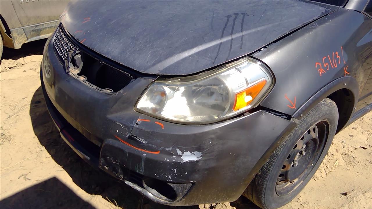 https://f005.backblazeb2.com/file/img-partshotlines-com/Inventory/SW52/Vehicle/20052_09.jpg