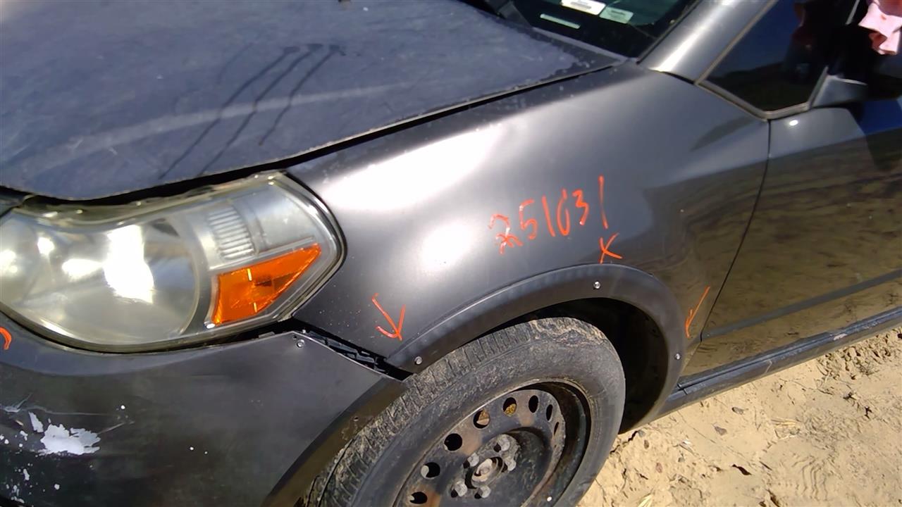 https://f005.backblazeb2.com/file/img-partshotlines-com/Inventory/SW52/Vehicle/20052_10.jpg