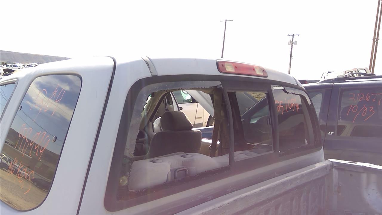 https://f005.backblazeb2.com/file/img-partshotlines-com/Inventory/SW52/Vehicle/20077_12.jpg