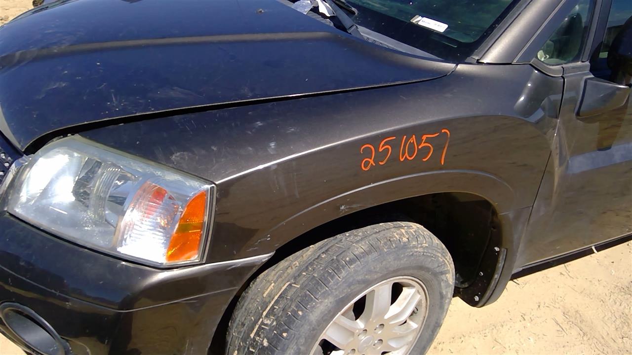 https://f005.backblazeb2.com/file/img-partshotlines-com/Inventory/SW52/Vehicle/20078_10.jpg