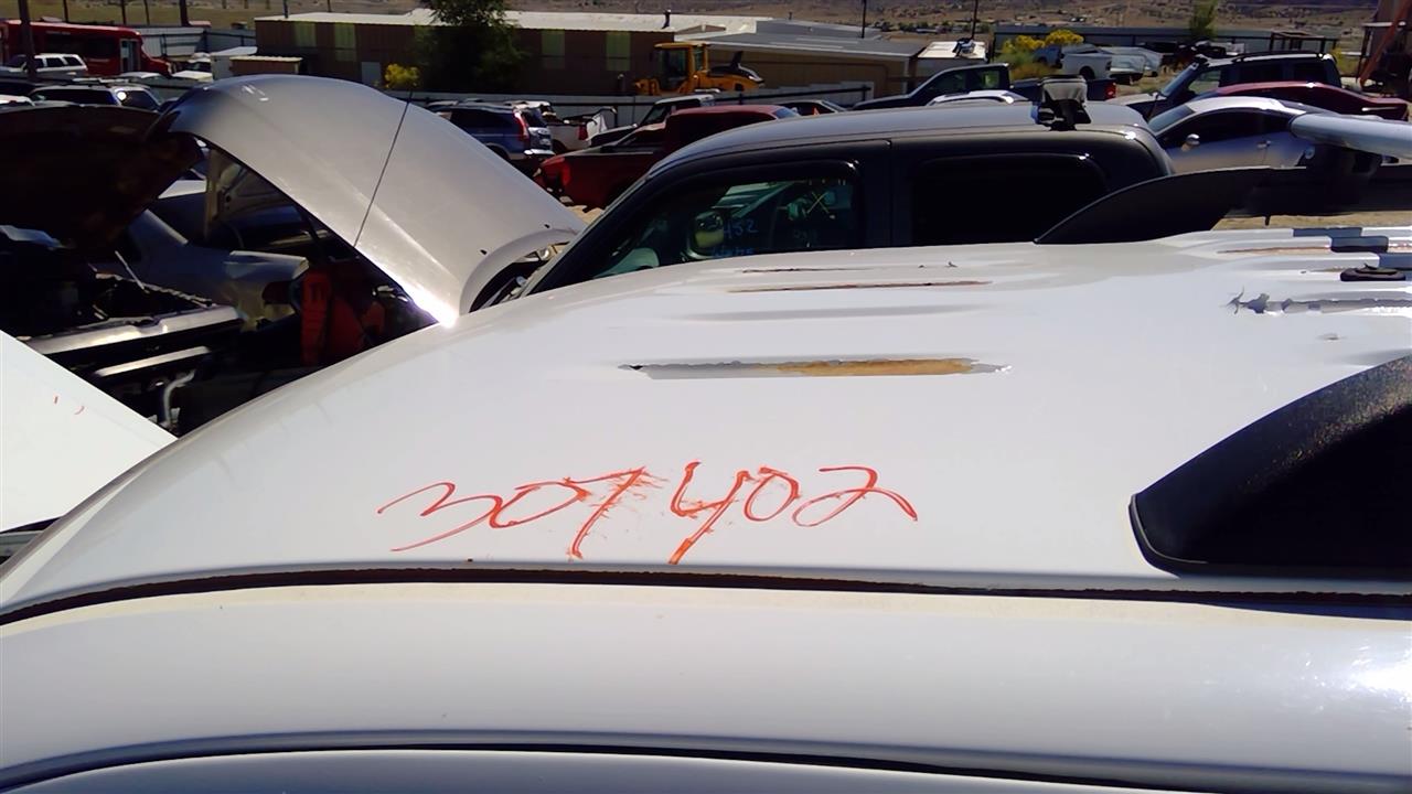 https://f005.backblazeb2.com/file/img-partshotlines-com/Inventory/SW52/Vehicle/20088_04.jpg