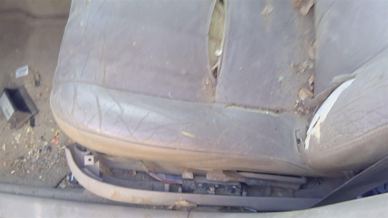 https://f005.backblazeb2.com/file/img-partshotlines-com/Inventory/SW52/Vehicle/20100_03.jpg