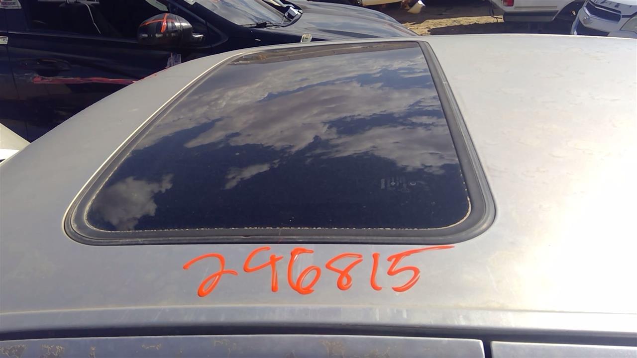 https://f005.backblazeb2.com/file/img-partshotlines-com/Inventory/SW52/Vehicle/20100_04.jpg