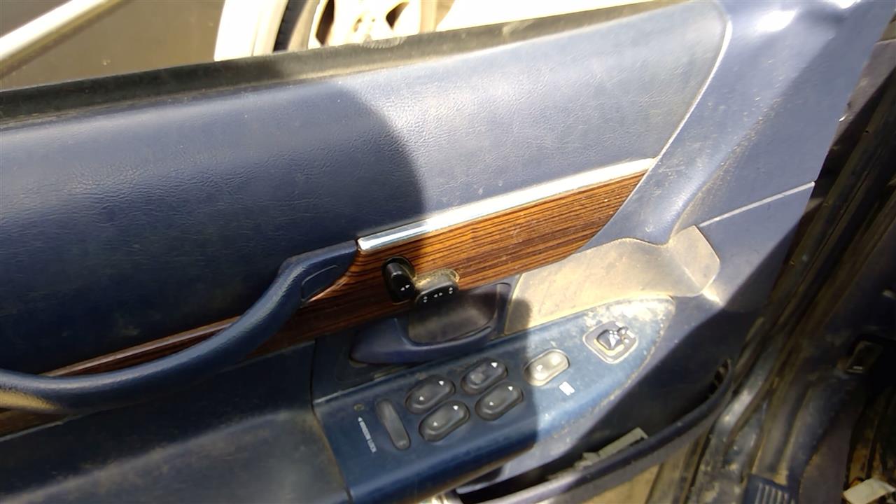 https://f005.backblazeb2.com/file/img-partshotlines-com/Inventory/SW52/Vehicle/20106_02.jpg