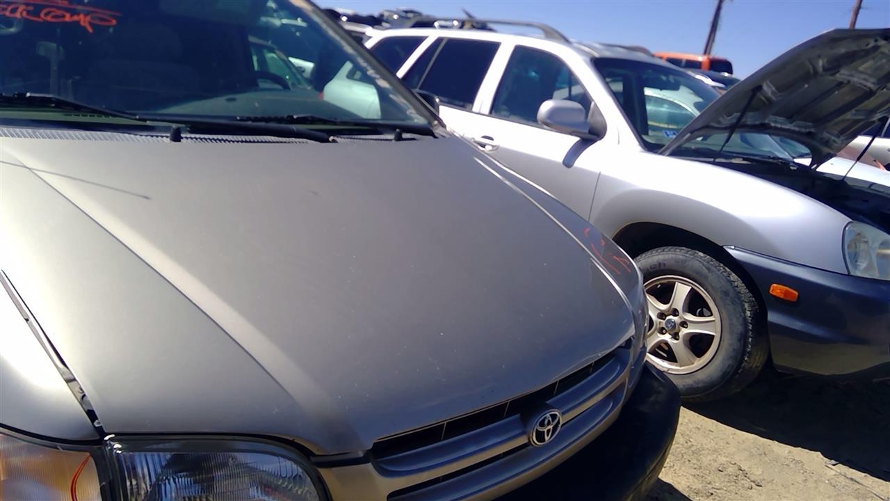 https://f005.backblazeb2.com/file/img-partshotlines-com/Inventory/SW52/Vehicle/20122_07.jpg