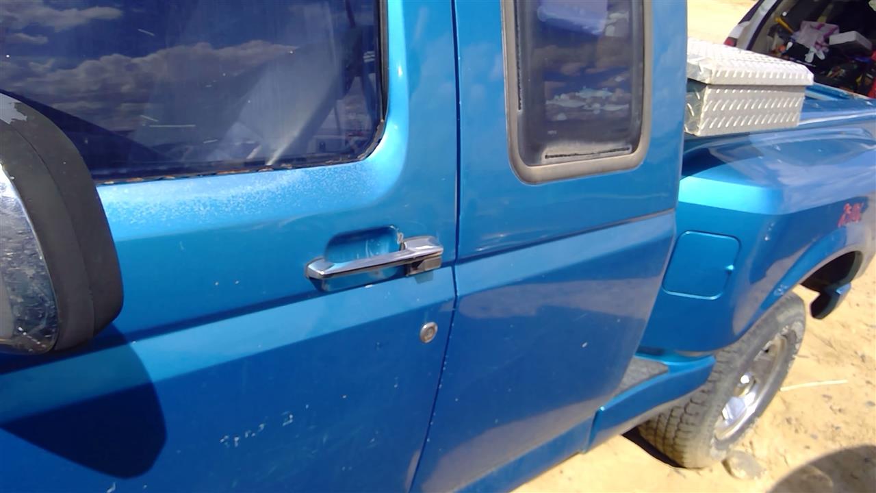 https://f005.backblazeb2.com/file/img-partshotlines-com/Inventory/SW52/Vehicle/20128_13.jpg