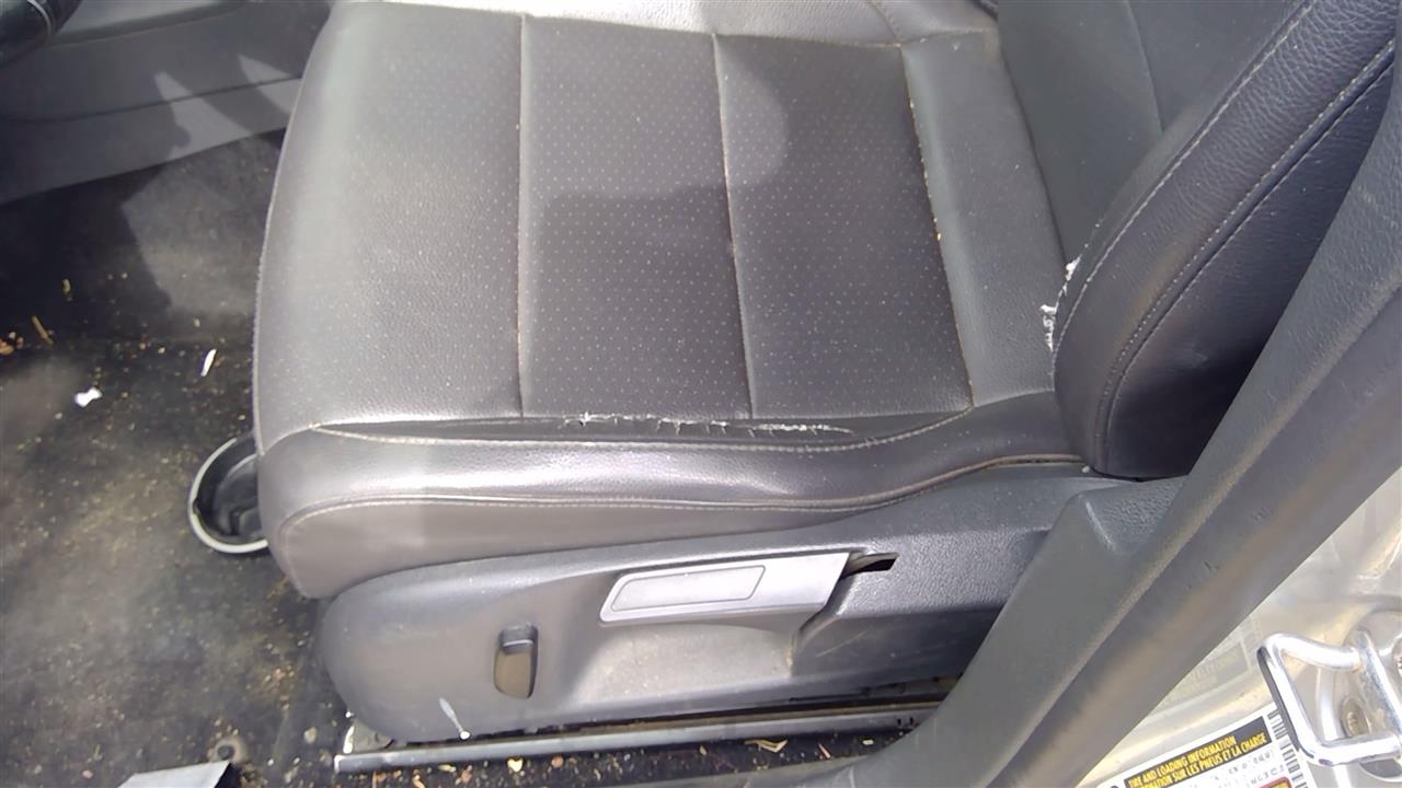 https://f005.backblazeb2.com/file/img-partshotlines-com/Inventory/SW52/Vehicle/20150_03.jpg