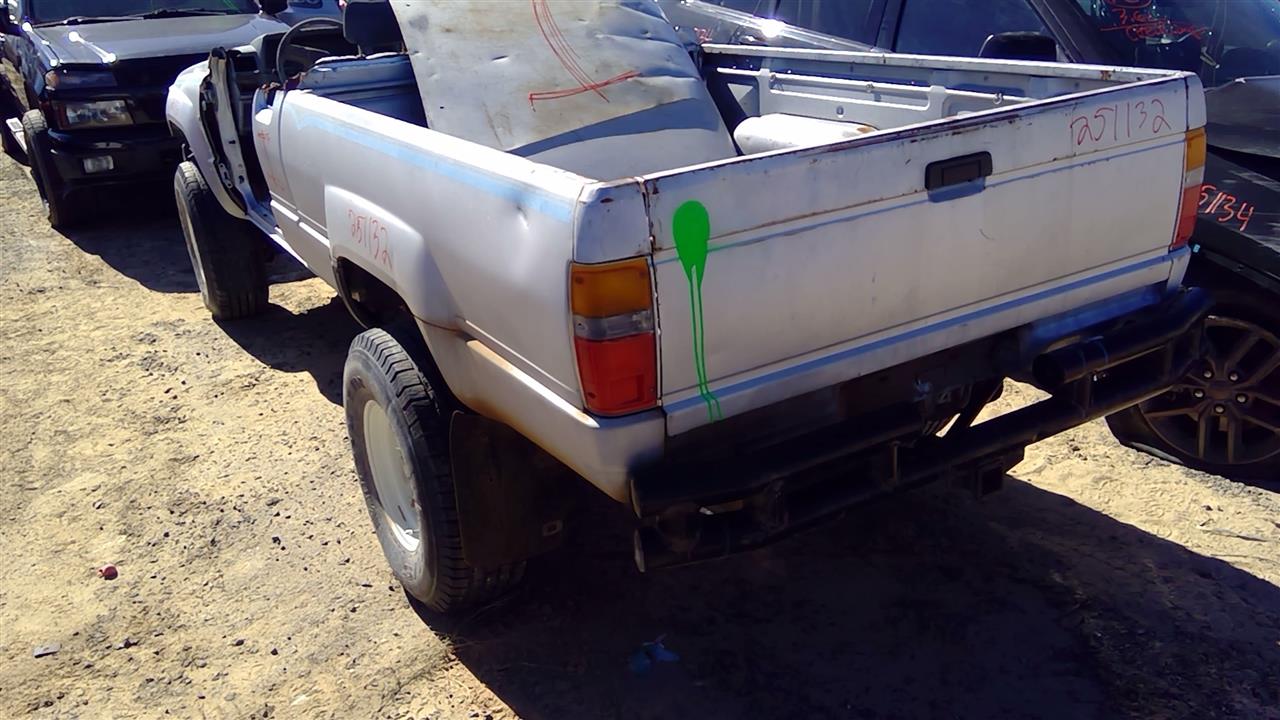 https://f005.backblazeb2.com/file/img-partshotlines-com/Inventory/SW52/Vehicle/20154_11.jpg