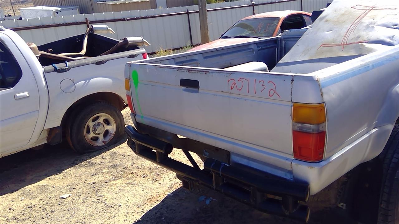 https://f005.backblazeb2.com/file/img-partshotlines-com/Inventory/SW52/Vehicle/20154_12.jpg