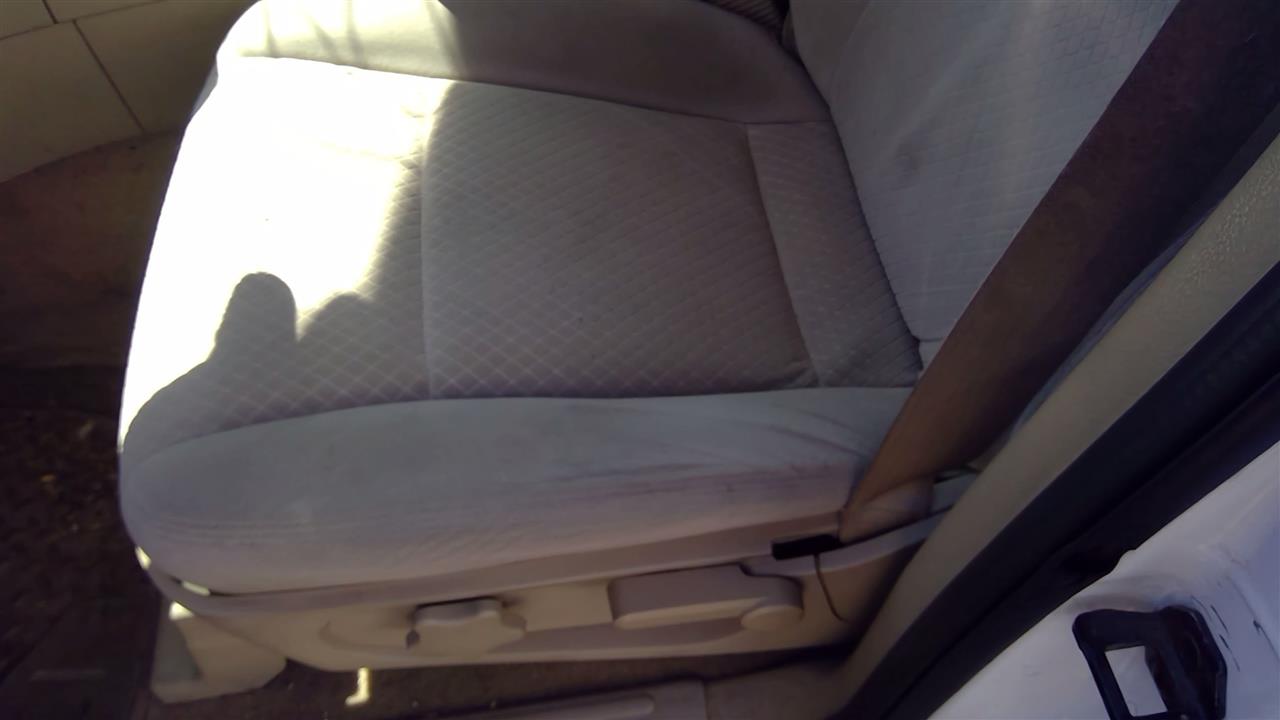 https://f005.backblazeb2.com/file/img-partshotlines-com/Inventory/SW52/Vehicle/20161_03.jpg