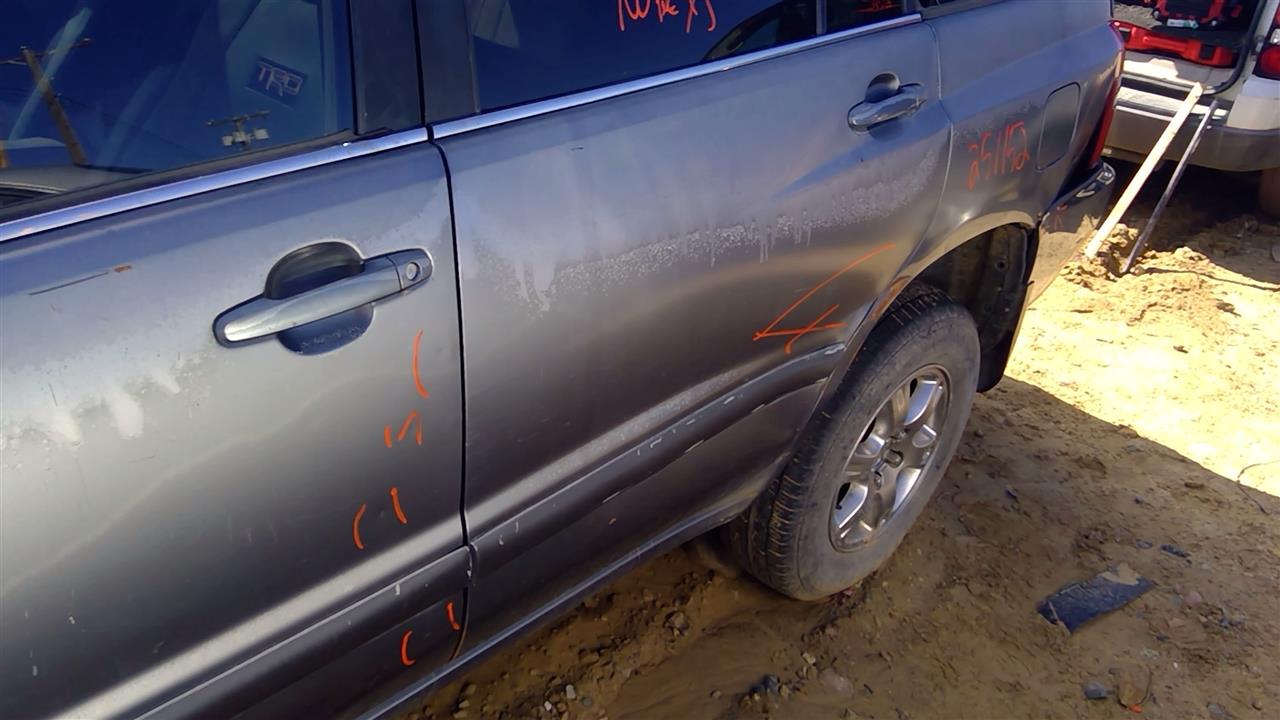 https://f005.backblazeb2.com/file/img-partshotlines-com/Inventory/SW52/Vehicle/20175_10.jpg