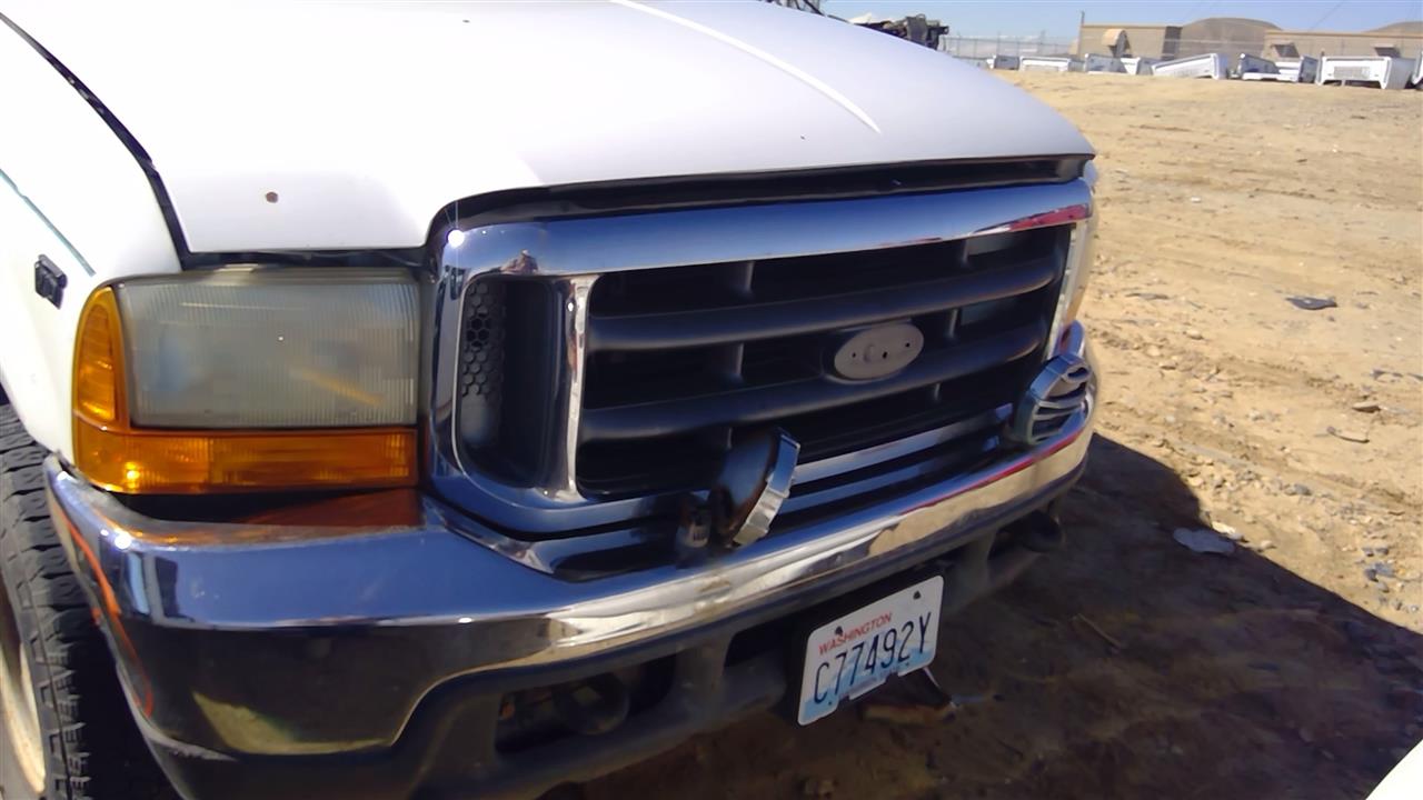https://f005.backblazeb2.com/file/img-partshotlines-com/Inventory/SW52/Vehicle/20176_08.jpg