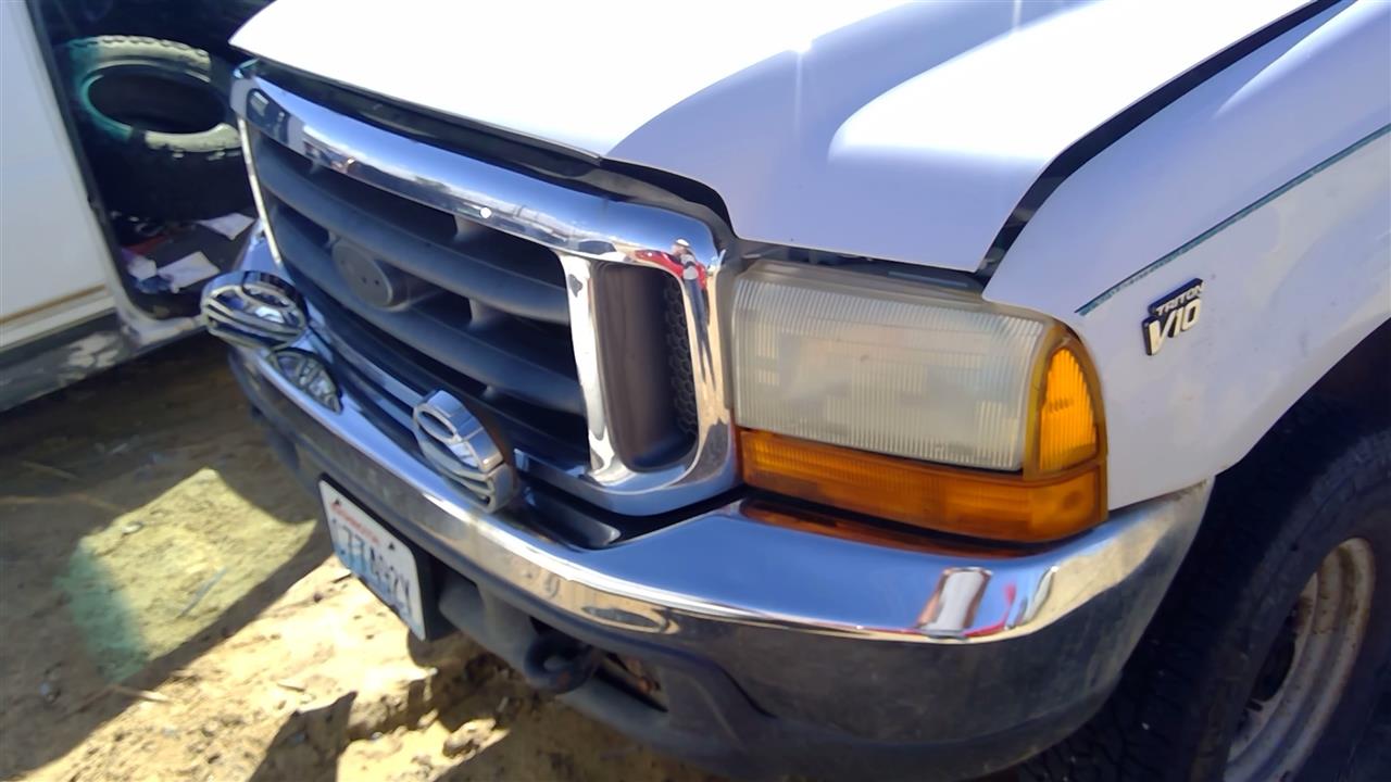 https://f005.backblazeb2.com/file/img-partshotlines-com/Inventory/SW52/Vehicle/20176_09.jpg