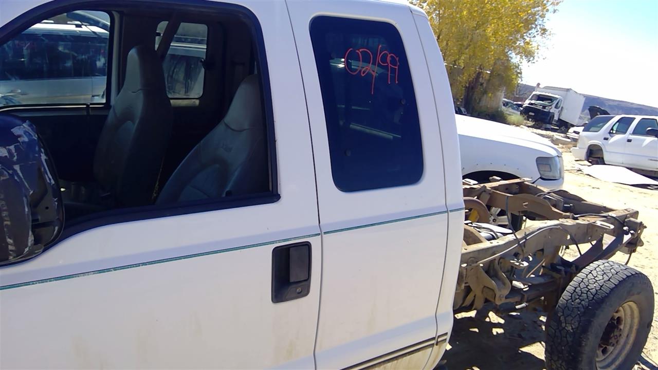 https://f005.backblazeb2.com/file/img-partshotlines-com/Inventory/SW52/Vehicle/20176_12.jpg