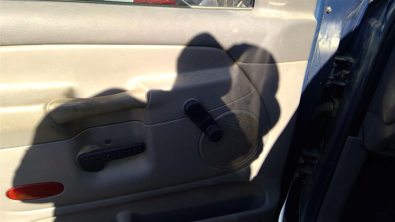 https://f005.backblazeb2.com/file/img-partshotlines-com/Inventory/SW52/Vehicle/20178_03.jpg