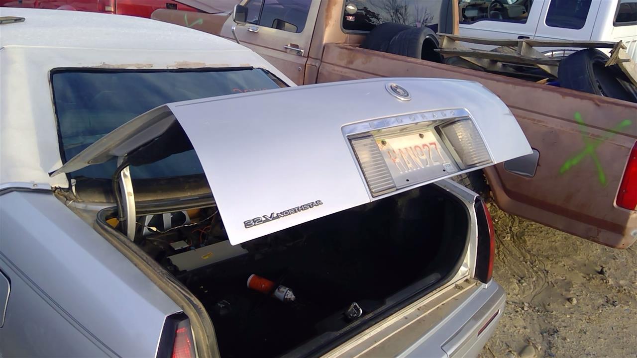 https://f005.backblazeb2.com/file/img-partshotlines-com/Inventory/SW52/Vehicle/20186_13.jpg