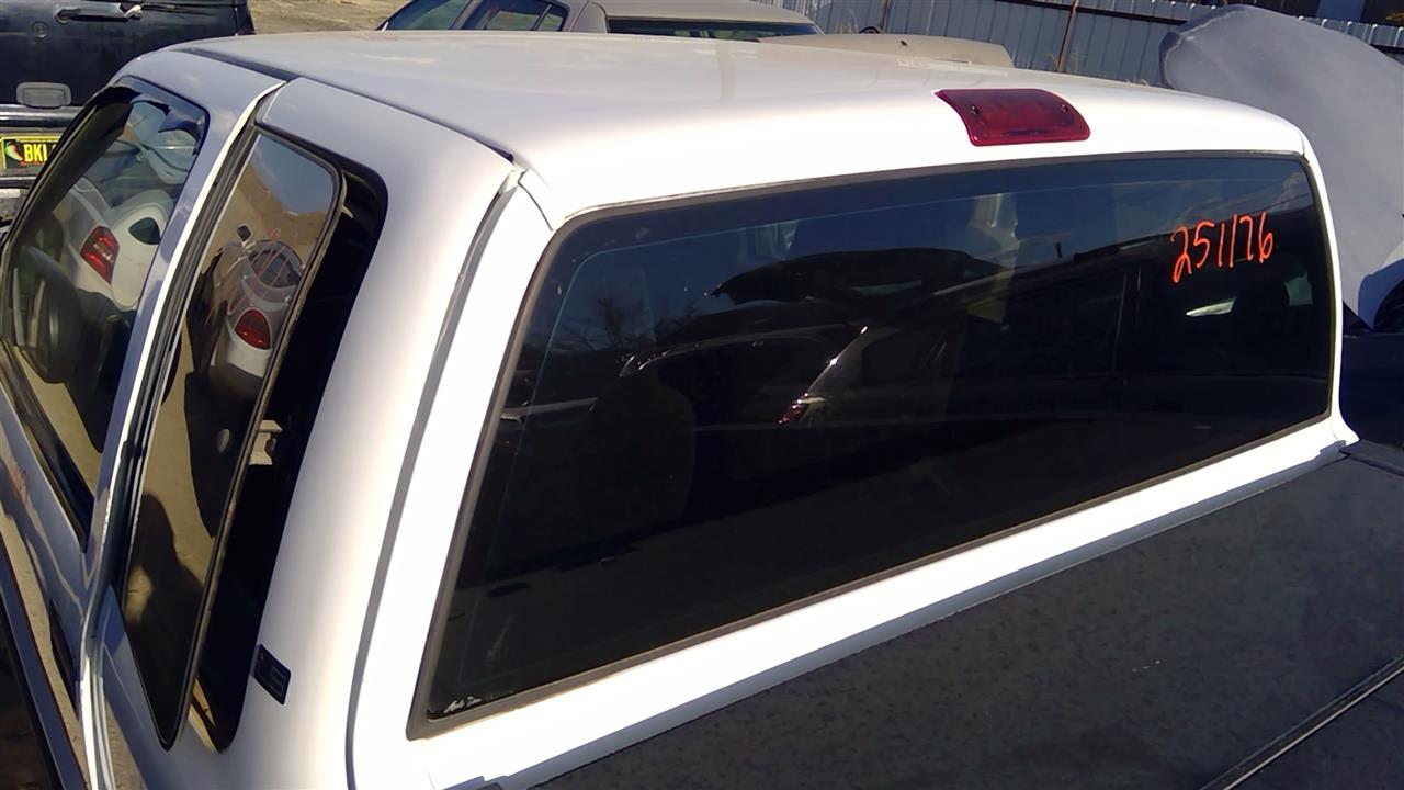 https://f005.backblazeb2.com/file/img-partshotlines-com/Inventory/SW52/Vehicle/20199_13.jpg
