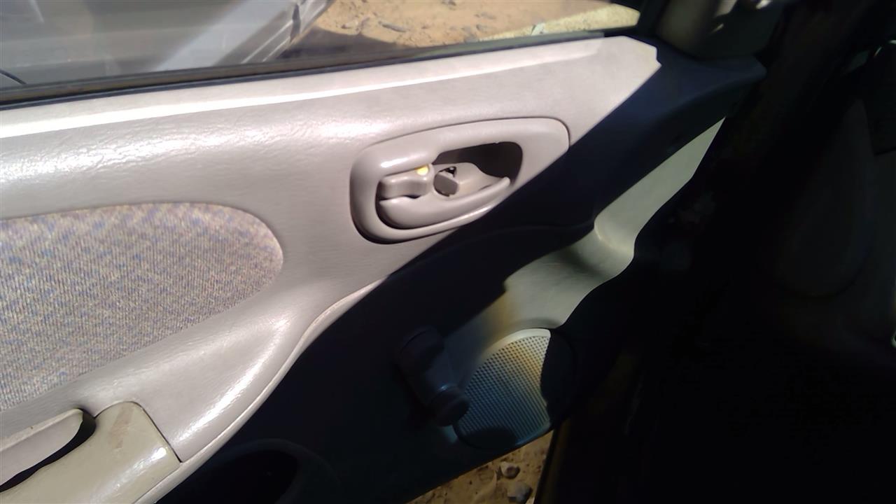 https://f005.backblazeb2.com/file/img-partshotlines-com/Inventory/SW52/Vehicle/20206_02.jpg