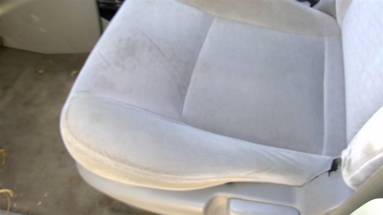 https://f005.backblazeb2.com/file/img-partshotlines-com/Inventory/SW52/Vehicle/20207_03.jpg