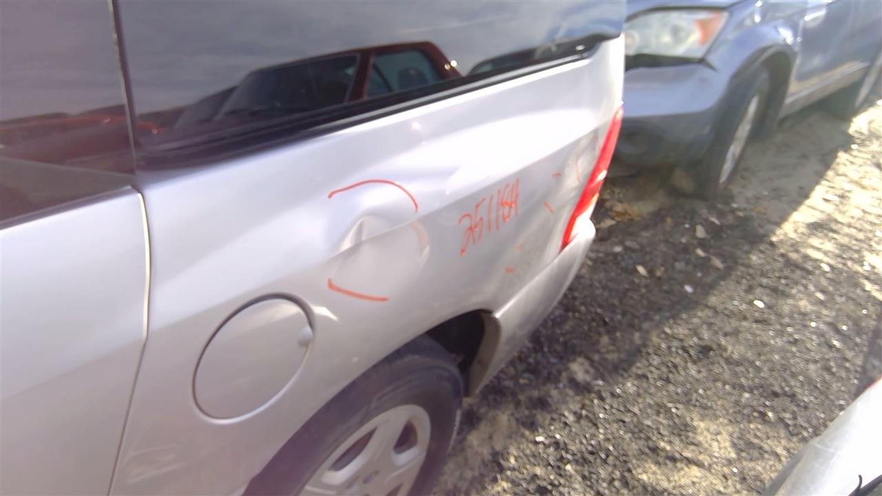https://f005.backblazeb2.com/file/img-partshotlines-com/Inventory/SW52/Vehicle/20207_13.jpg