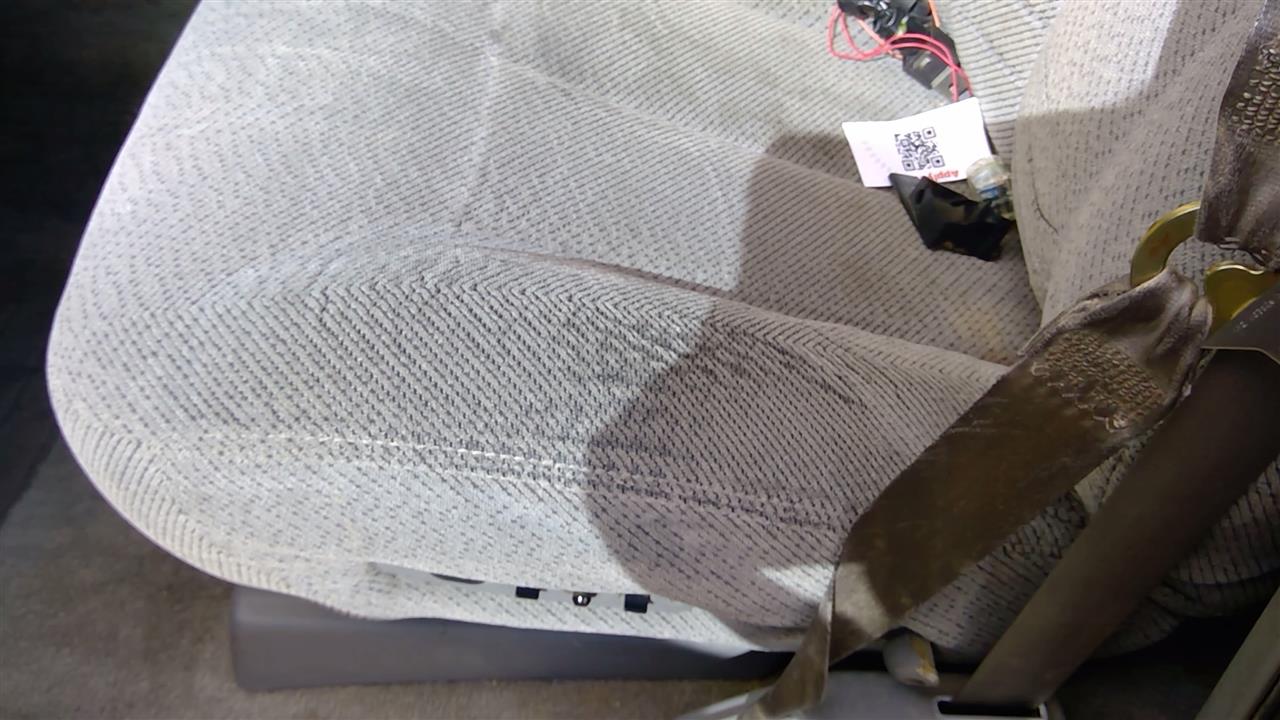 https://f005.backblazeb2.com/file/img-partshotlines-com/Inventory/SW52/Vehicle/20211_04.jpg