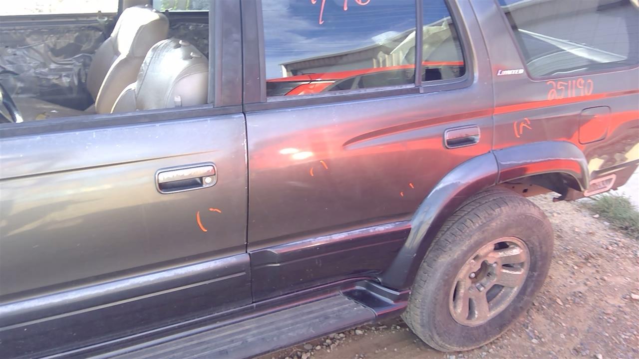 https://f005.backblazeb2.com/file/img-partshotlines-com/Inventory/SW52/Vehicle/20213_10.jpg