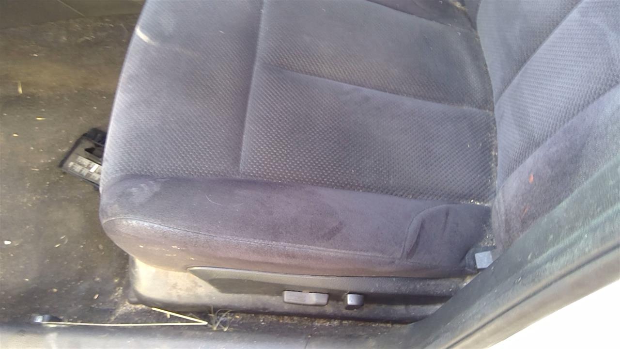https://f005.backblazeb2.com/file/img-partshotlines-com/Inventory/SW52/Vehicle/20214_03.jpg