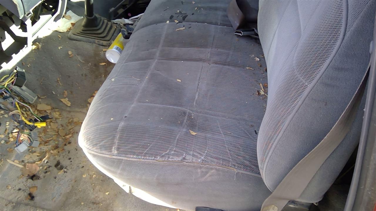 https://f005.backblazeb2.com/file/img-partshotlines-com/Inventory/SW52/Vehicle/20227_03.jpg