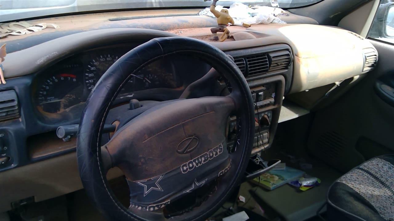 https://f005.backblazeb2.com/file/img-partshotlines-com/Inventory/SW52/Vehicle/20230_02.jpg