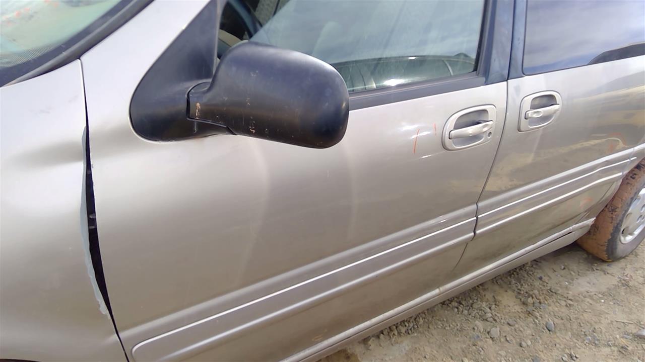 https://f005.backblazeb2.com/file/img-partshotlines-com/Inventory/SW52/Vehicle/20230_11.jpg