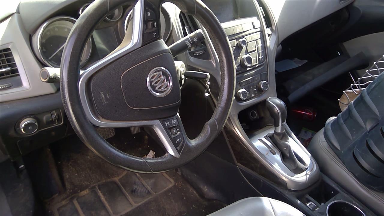 https://f005.backblazeb2.com/file/img-partshotlines-com/Inventory/SW52/Vehicle/20231_02.jpg