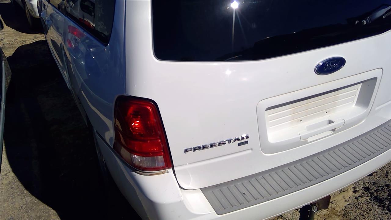 https://f005.backblazeb2.com/file/img-partshotlines-com/Inventory/SW52/Vehicle/20234_10.jpg