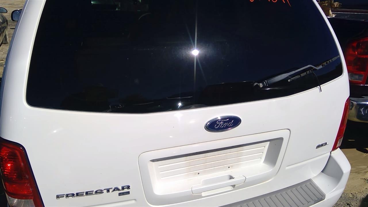https://f005.backblazeb2.com/file/img-partshotlines-com/Inventory/SW52/Vehicle/20234_11.jpg