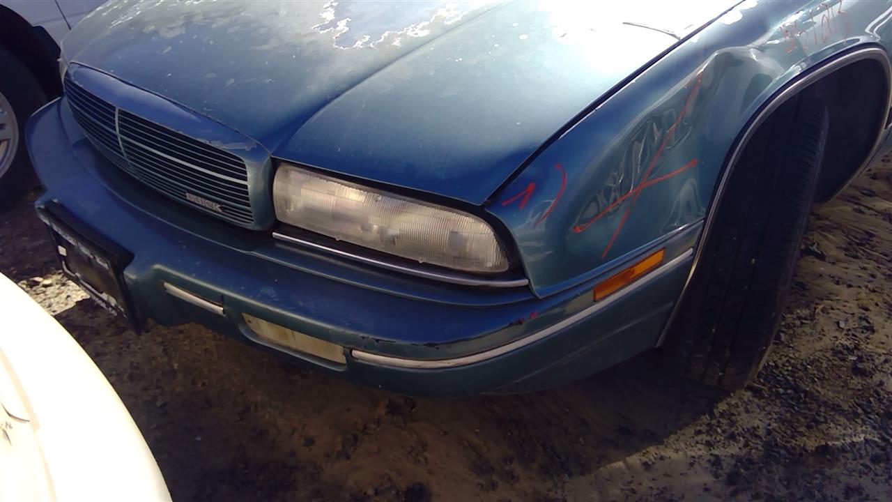 https://f005.backblazeb2.com/file/img-partshotlines-com/Inventory/SW52/Vehicle/20236_09.jpg