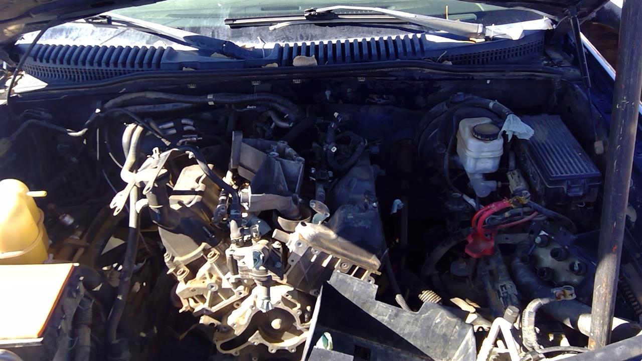 https://f005.backblazeb2.com/file/img-partshotlines-com/Inventory/SW52/Vehicle/20238_05.jpg