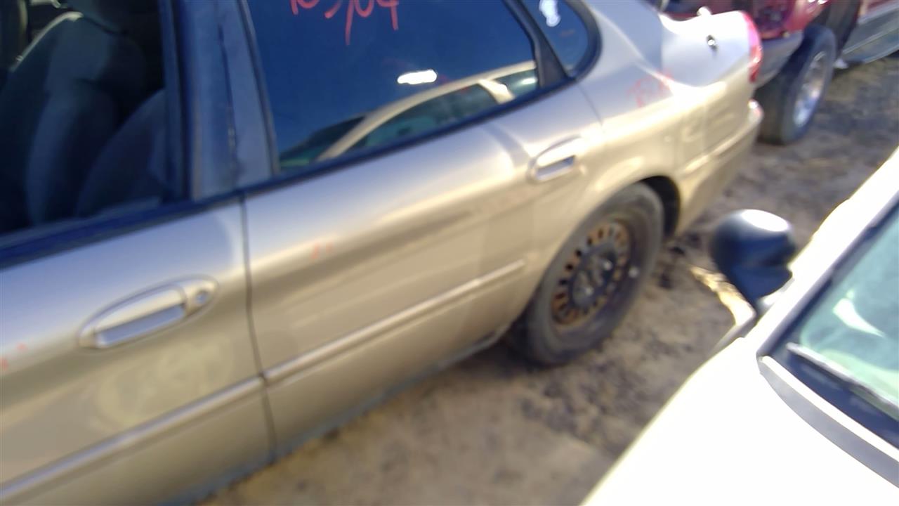 https://f005.backblazeb2.com/file/img-partshotlines-com/Inventory/SW52/Vehicle/20274_13.jpg