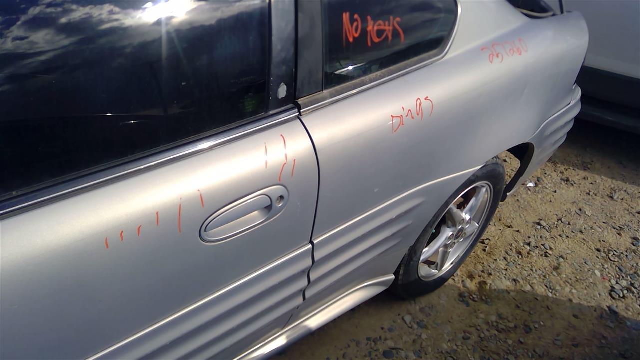 https://f005.backblazeb2.com/file/img-partshotlines-com/Inventory/SW52/Vehicle/20285_12.jpg