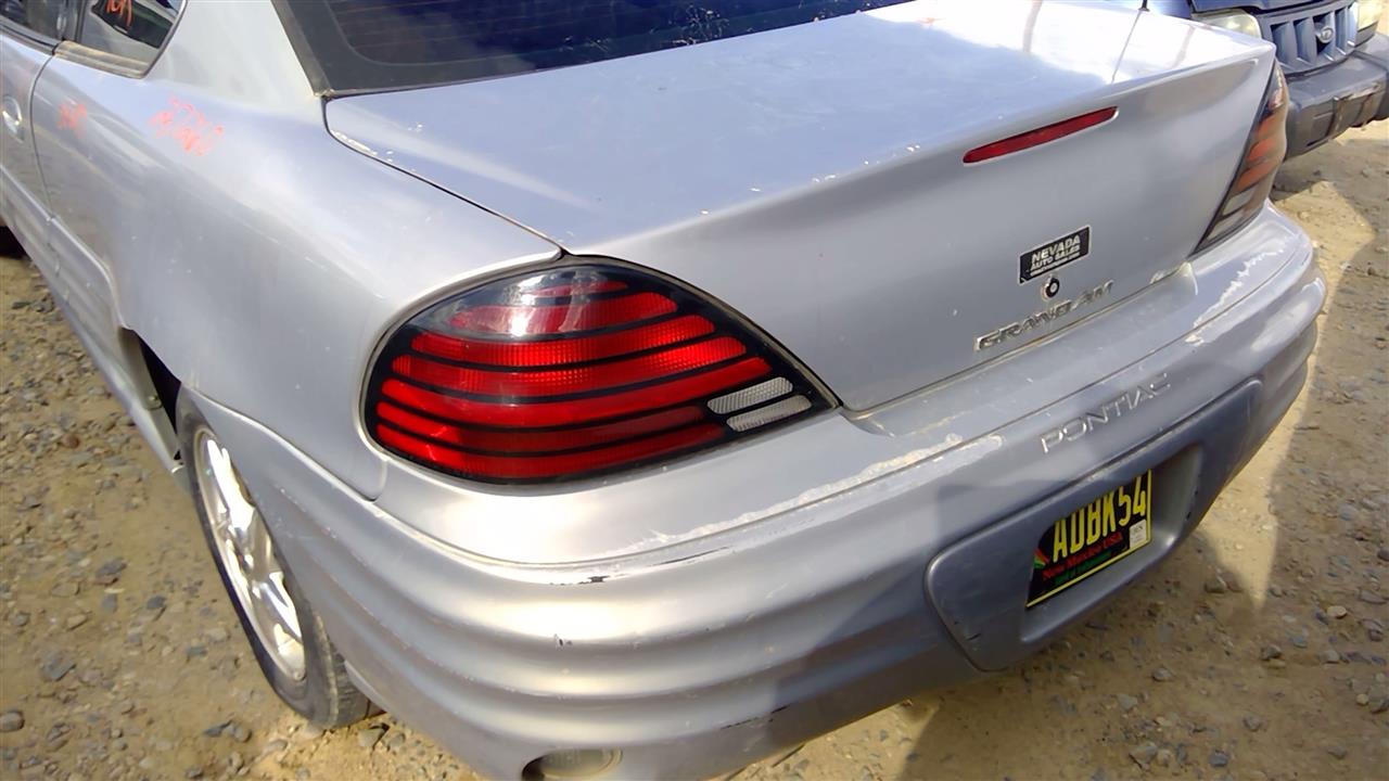 https://f005.backblazeb2.com/file/img-partshotlines-com/Inventory/SW52/Vehicle/20285_13.jpg