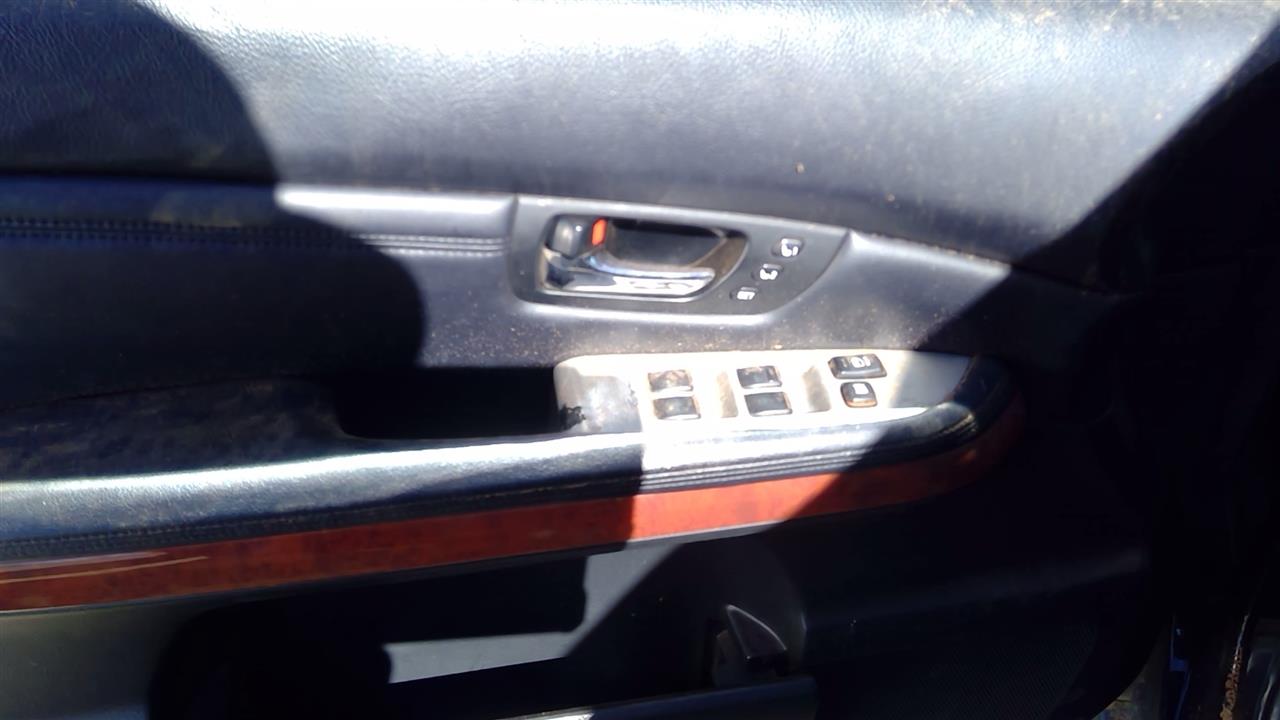https://f005.backblazeb2.com/file/img-partshotlines-com/Inventory/SW52/Vehicle/20286_02.jpg