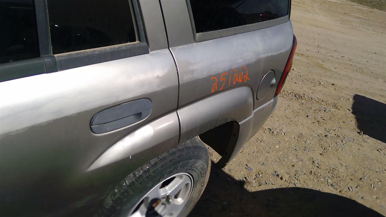 https://f005.backblazeb2.com/file/img-partshotlines-com/Inventory/SW52/Vehicle/20287_12.jpg