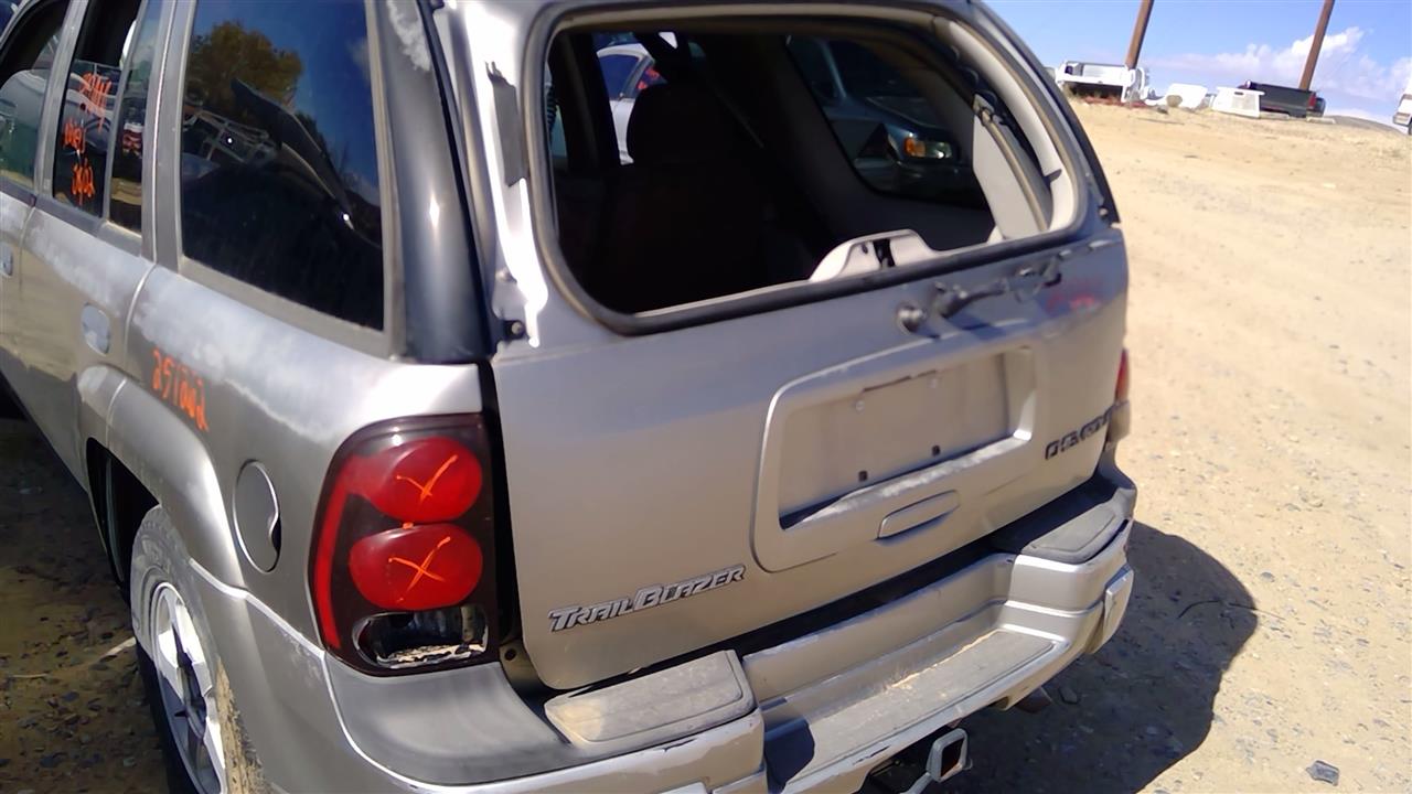 https://f005.backblazeb2.com/file/img-partshotlines-com/Inventory/SW52/Vehicle/20287_13.jpg