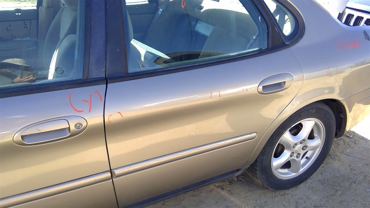 https://f005.backblazeb2.com/file/img-partshotlines-com/Inventory/SW52/Vehicle/20290_11.jpg