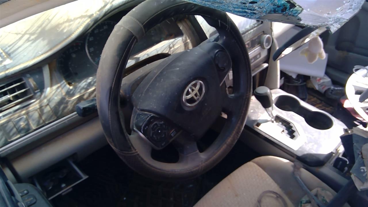 https://f005.backblazeb2.com/file/img-partshotlines-com/Inventory/SW52/Vehicle/20291_02.jpg