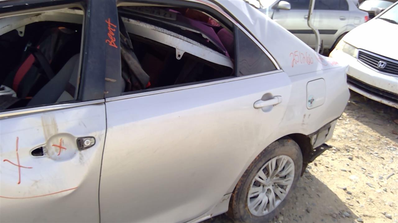 https://f005.backblazeb2.com/file/img-partshotlines-com/Inventory/SW52/Vehicle/20291_11.jpg