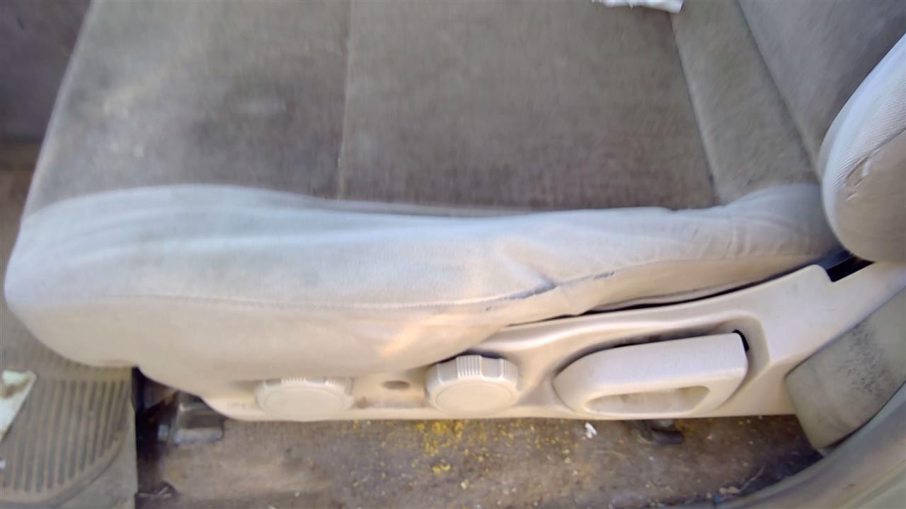 https://f005.backblazeb2.com/file/img-partshotlines-com/Inventory/SW52/Vehicle/20292_03.jpg