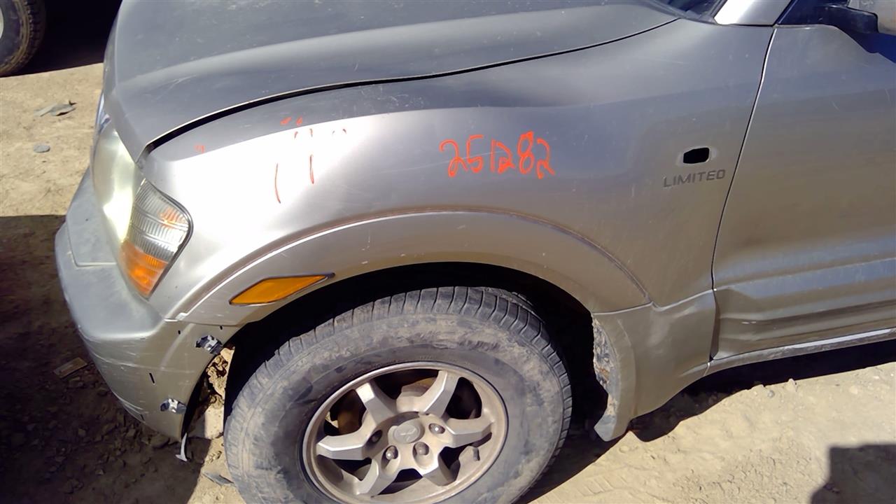 https://f005.backblazeb2.com/file/img-partshotlines-com/Inventory/SW52/Vehicle/20307_09.jpg