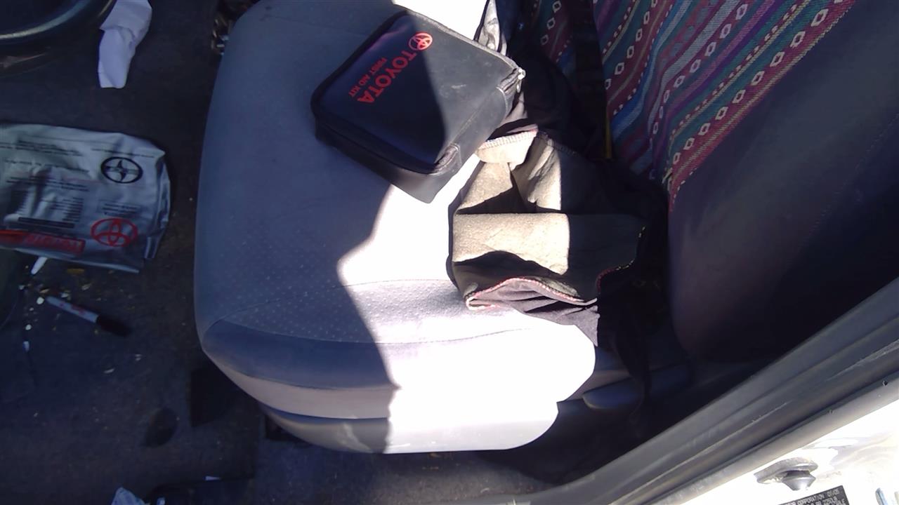 https://f005.backblazeb2.com/file/img-partshotlines-com/Inventory/SW52/Vehicle/20333_03.jpg