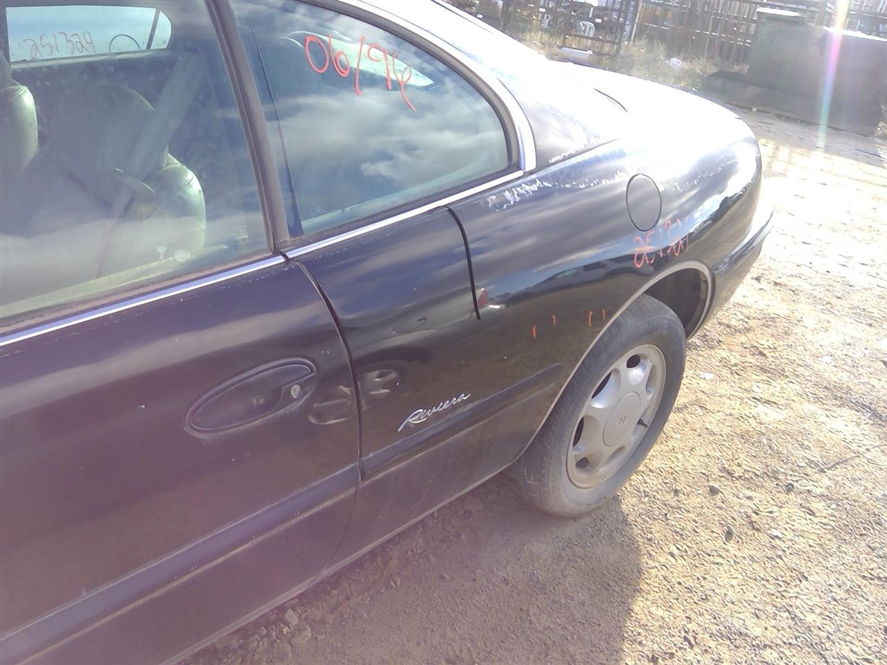 https://f005.backblazeb2.com/file/img-partshotlines-com/Inventory/SW52/Vehicle/20346_12.jpg