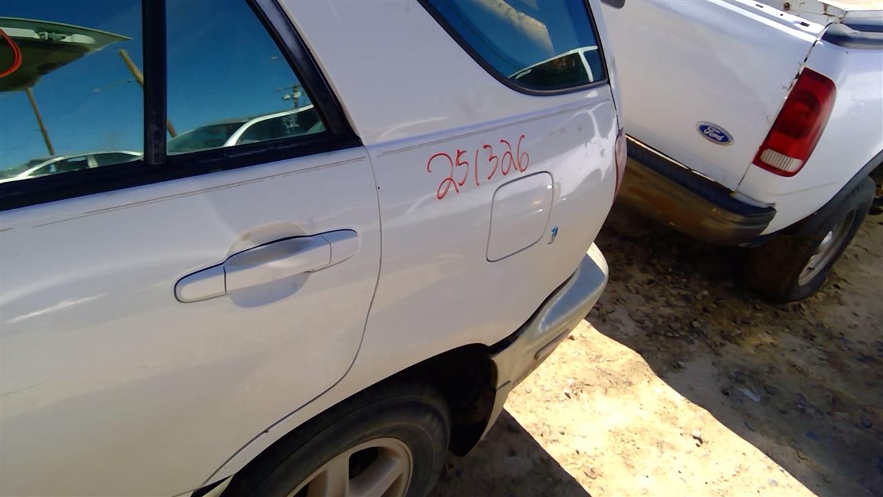 https://f005.backblazeb2.com/file/img-partshotlines-com/Inventory/SW52/Vehicle/20351_12.jpg